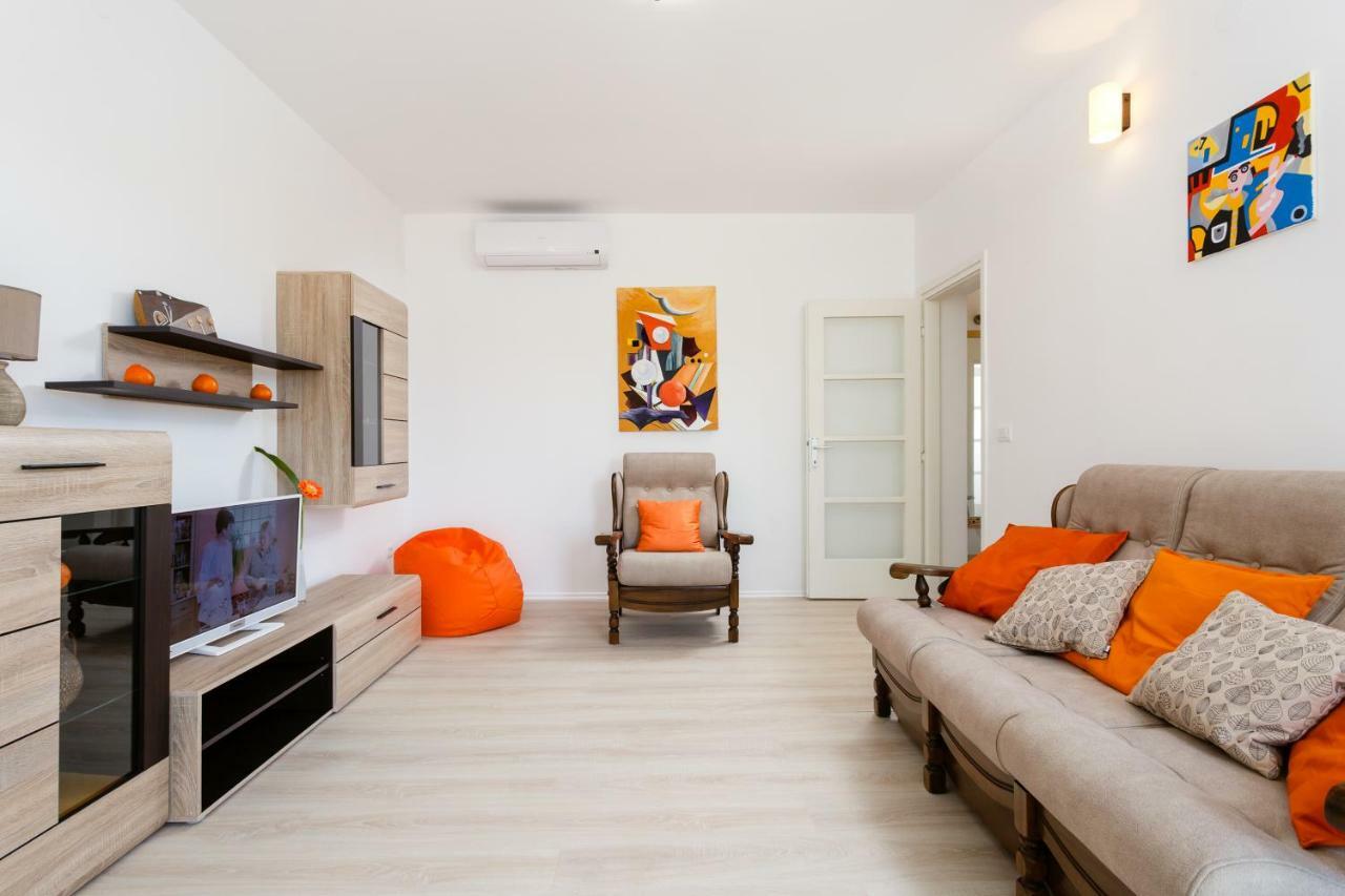 Botun Apartman Free Parking Pula Exterior foto